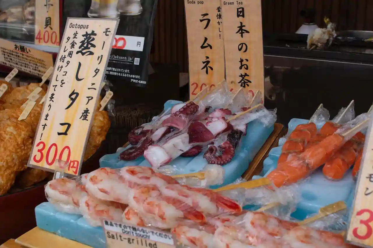 Discovering the Vibrant Essence of Tsukiji Outer Market: Tokyo’s Culinary Paradise